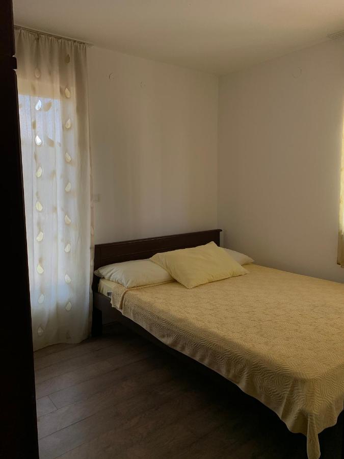 تْشيرسيك نوفي Apartmani Mina المظهر الخارجي الصورة