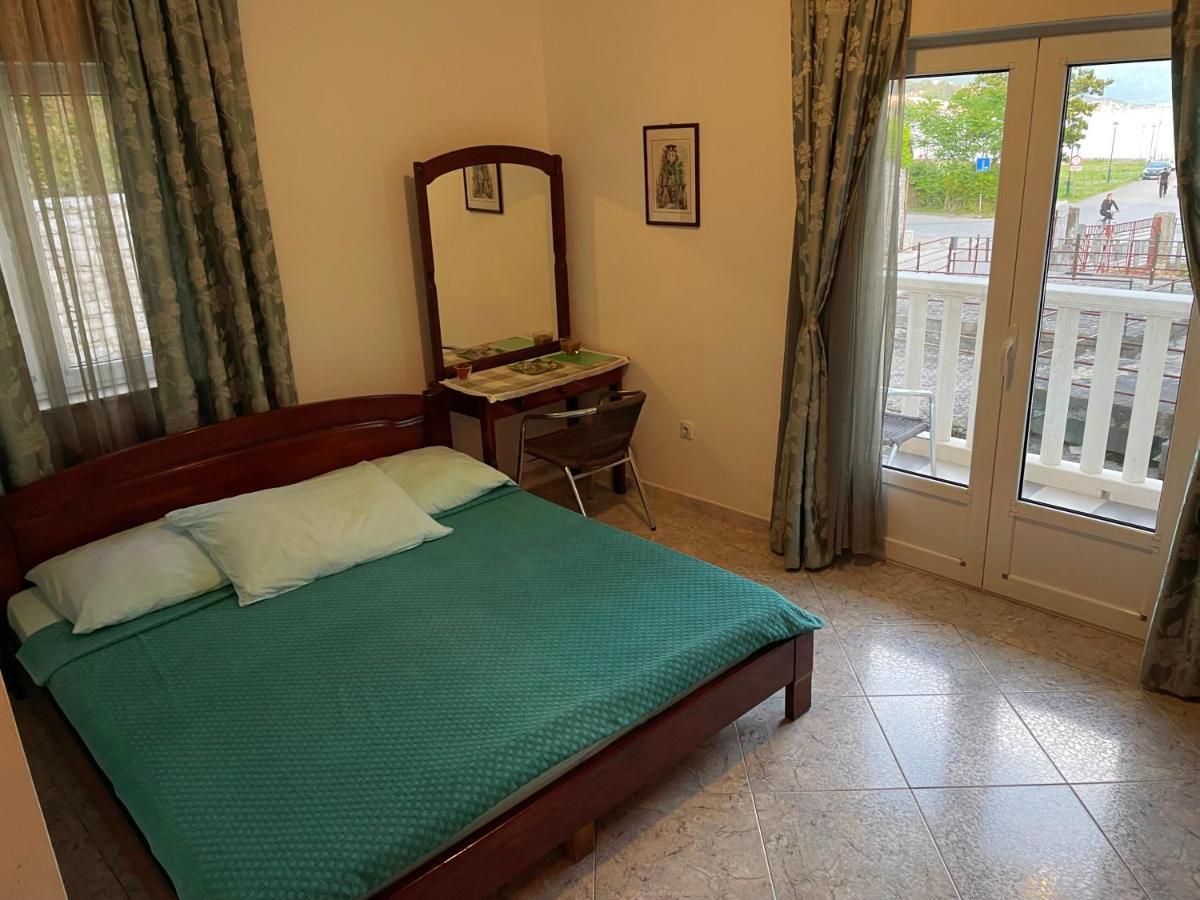 تْشيرسيك نوفي Apartmani Mina المظهر الخارجي الصورة