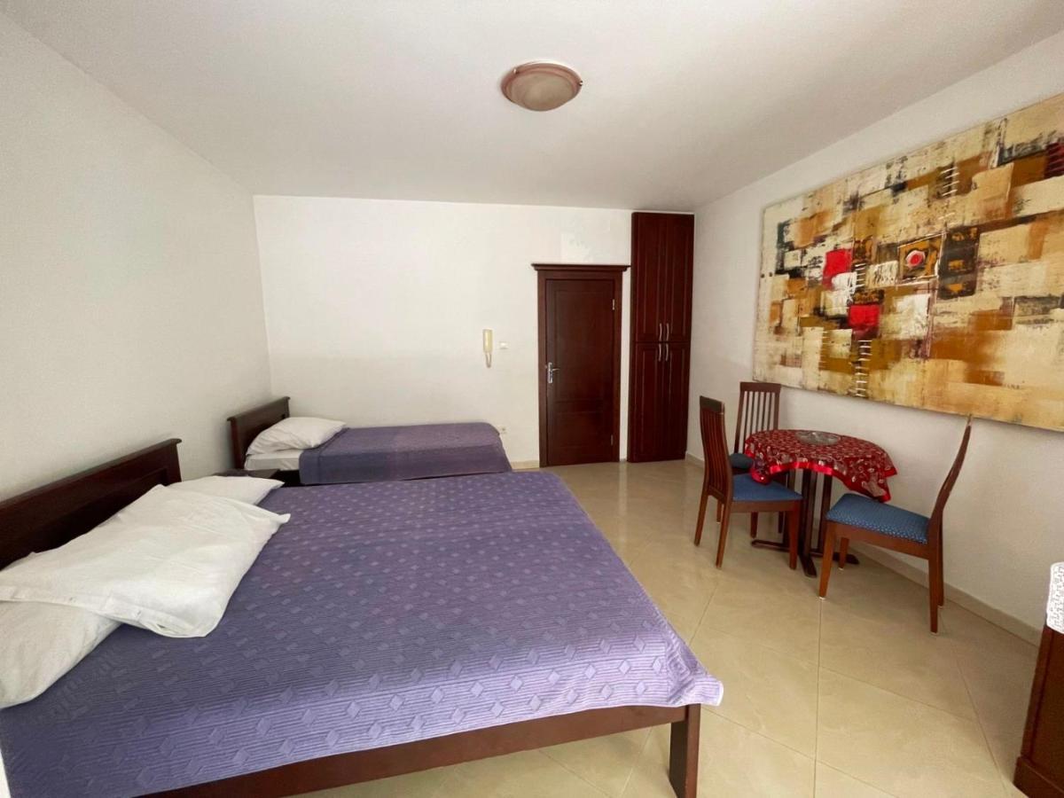 تْشيرسيك نوفي Apartmani Mina المظهر الخارجي الصورة